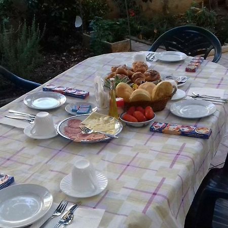 Bed And Breakfast Hibiscus Alghero Buitenkant foto