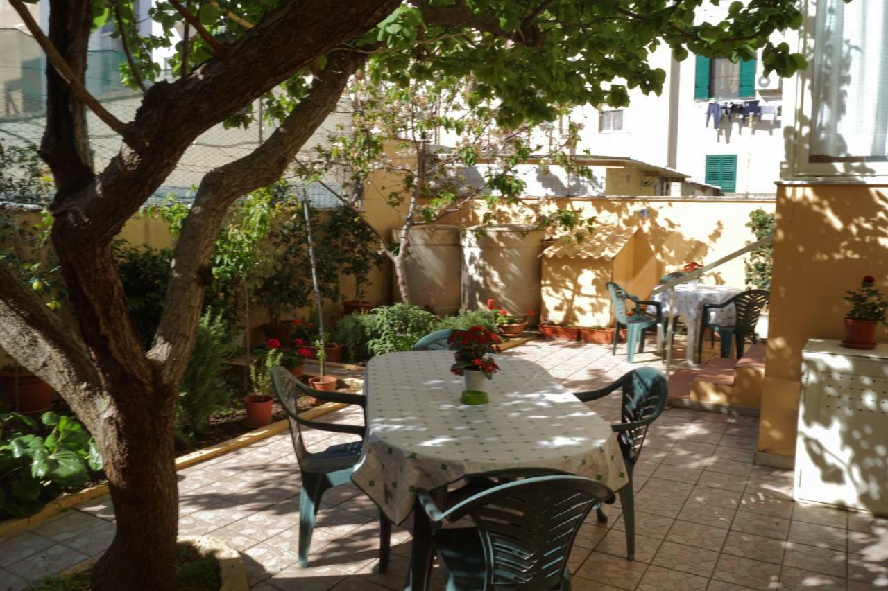 Bed And Breakfast Hibiscus Alghero Buitenkant foto