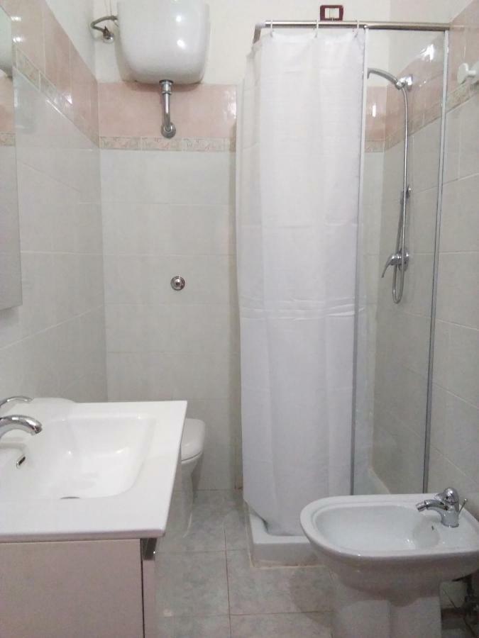 Bed And Breakfast Hibiscus Alghero Buitenkant foto