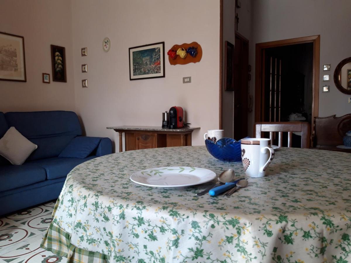 Bed And Breakfast Hibiscus Alghero Buitenkant foto